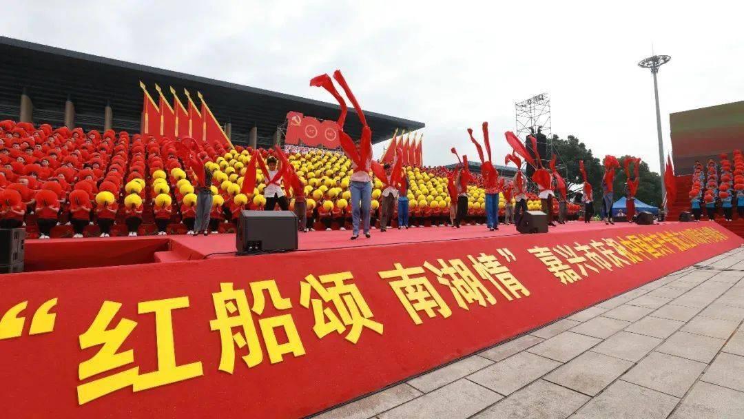 共情能力低是人生阅历少造成的还是性格情商问题？